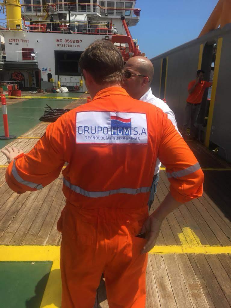 HGM technicians on deck briefing before operations